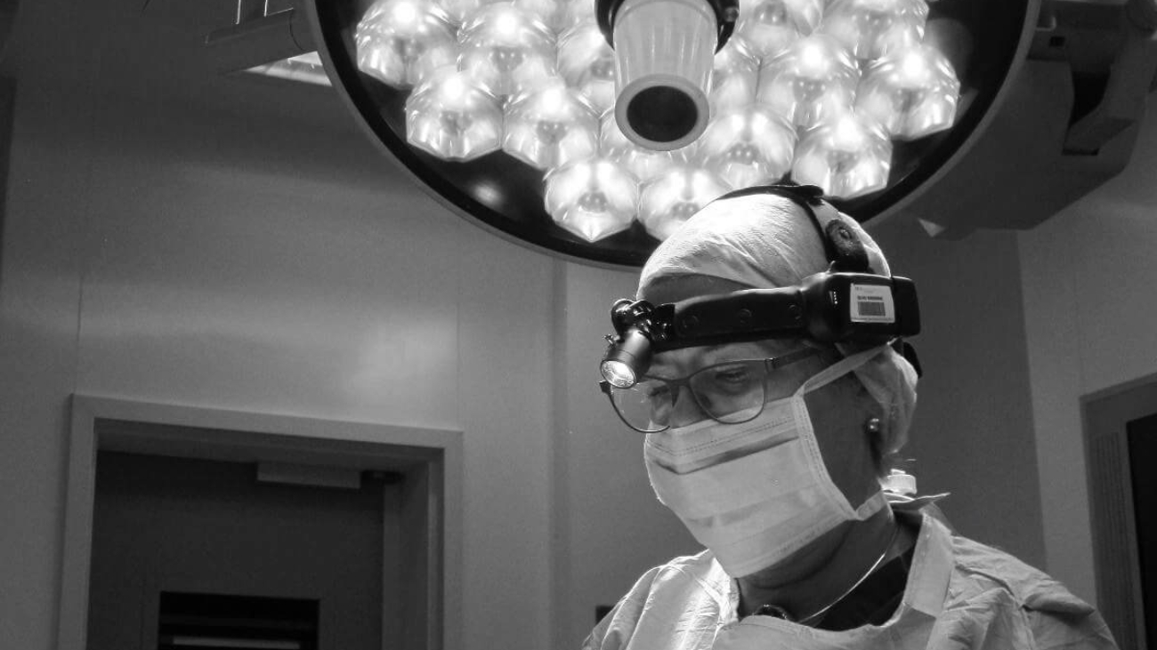 Professor Zoe Winters in surgery