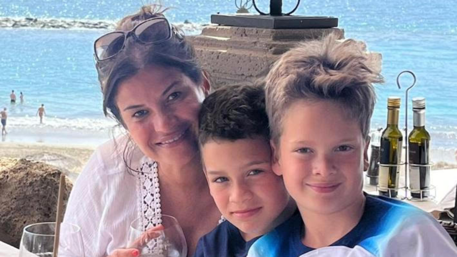 Cancer patient with her children